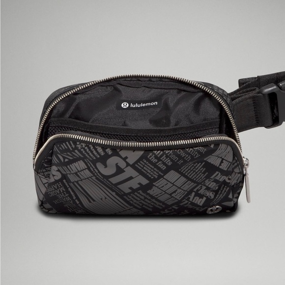 NEW LULULEMON BELT BAG MANIFESTO PRINT - Picture 5 of 8